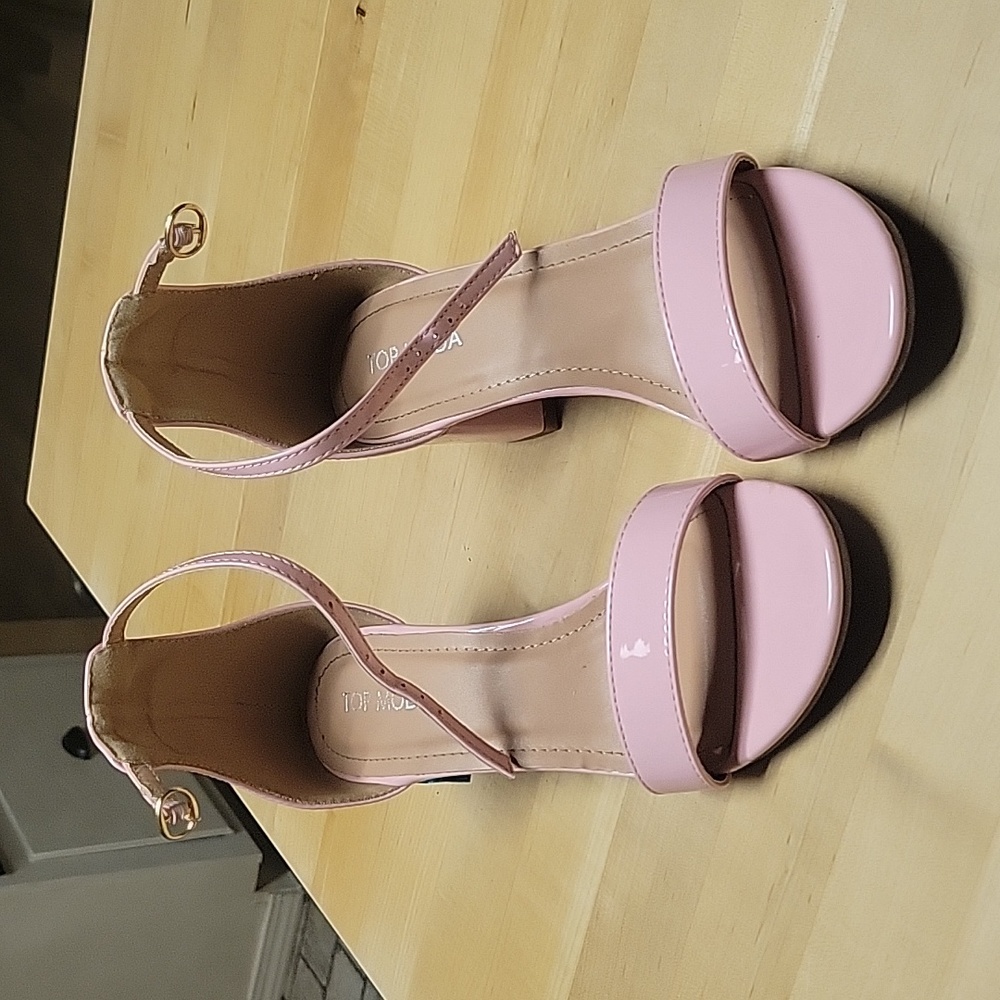 Womens pink 2" heels